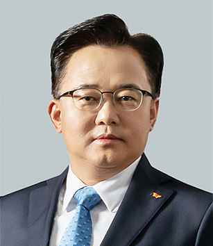 Kyung-il Park